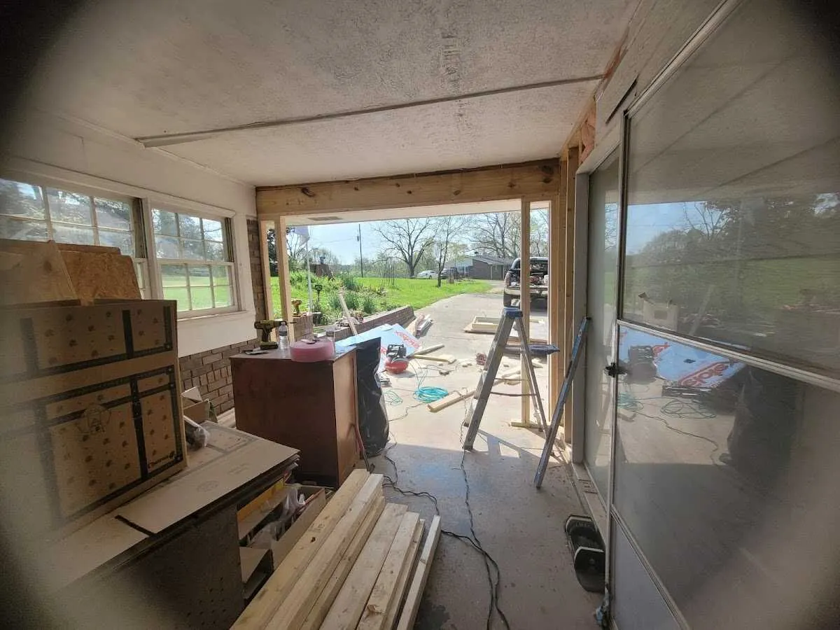 Air movers and dehumidifier for Water Mitigation Services in Lexington Park
